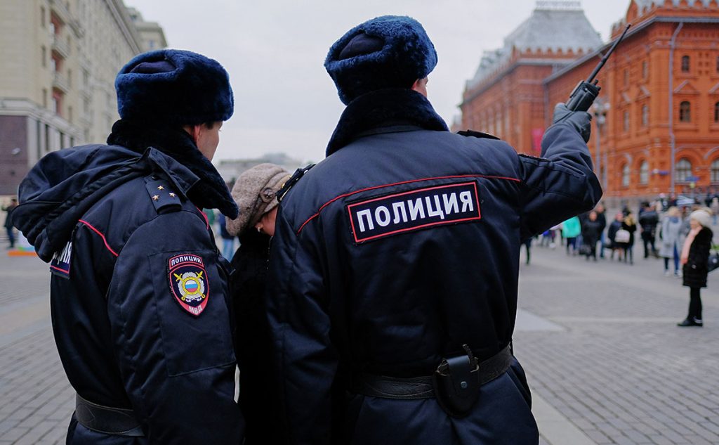 Можно ли выкладывать видео с сотрудником полиции в интернет без его согласия